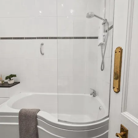 Panoramic Sea Views - Stunning 3Bd Apt & Balcony Обан Экстерьер фото
